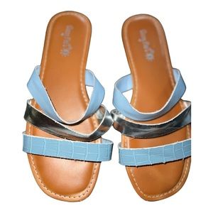 #758 Sunny Feet blue & silver faux leather slide sandals